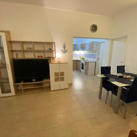 Apartmani Milka Vrsi Exterior photo