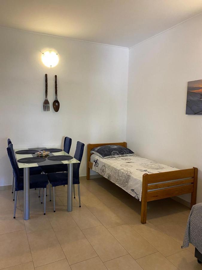 Apartmani Milka Vrsi Exterior photo