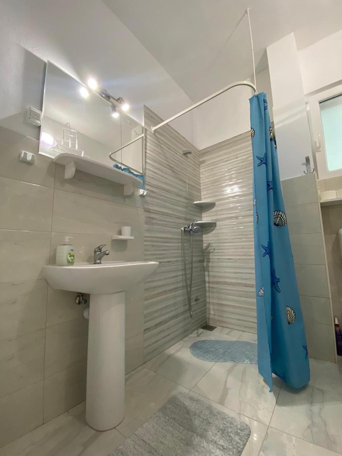 Apartmani Milka Vrsi Exterior photo